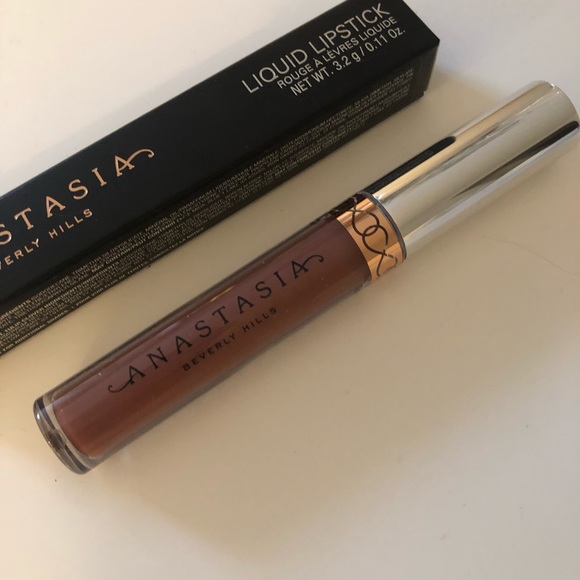 ABH Liquid Lipstick - Picture 2 of 6